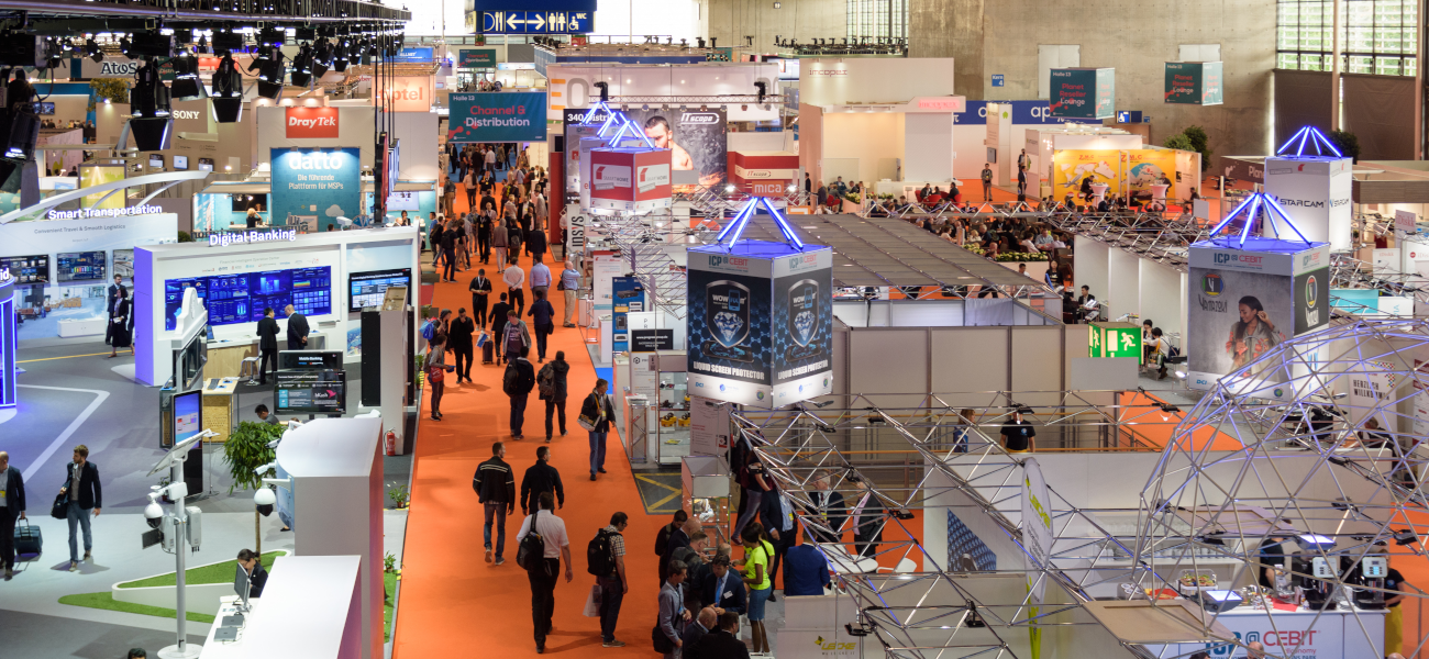 Bild Messehalle in Hannover aus der Vogelperspektive aufgenommen.
